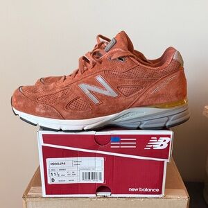Men’s New Balance 990 v4- size 11.5 (Jupiter)